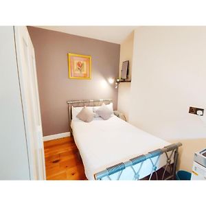 Budget Kamer met een King Size Bed